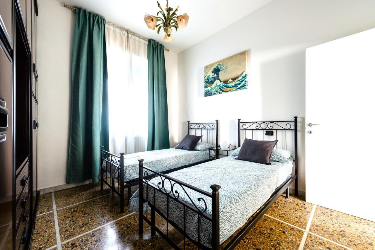 Hostly - The Urban Garden House - 3 Bedrooms, Garden, Great Location! بيزا المظهر الخارجي الصورة