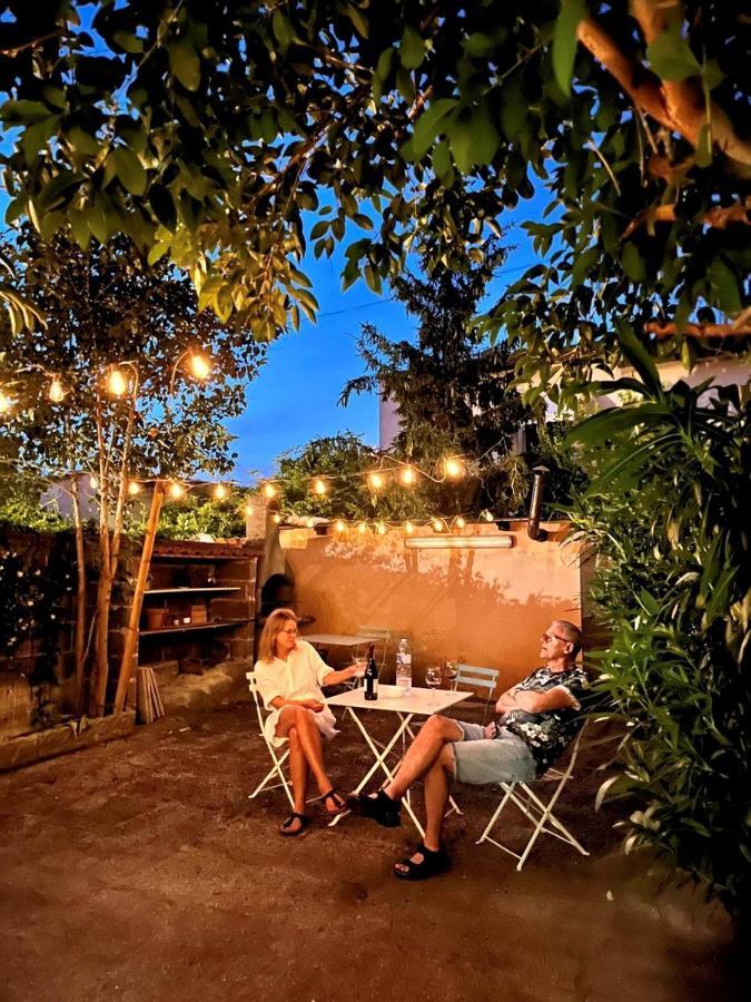 Hostly - The Urban Garden House - 3 Bedrooms, Garden, Great Location! بيزا المظهر الخارجي الصورة